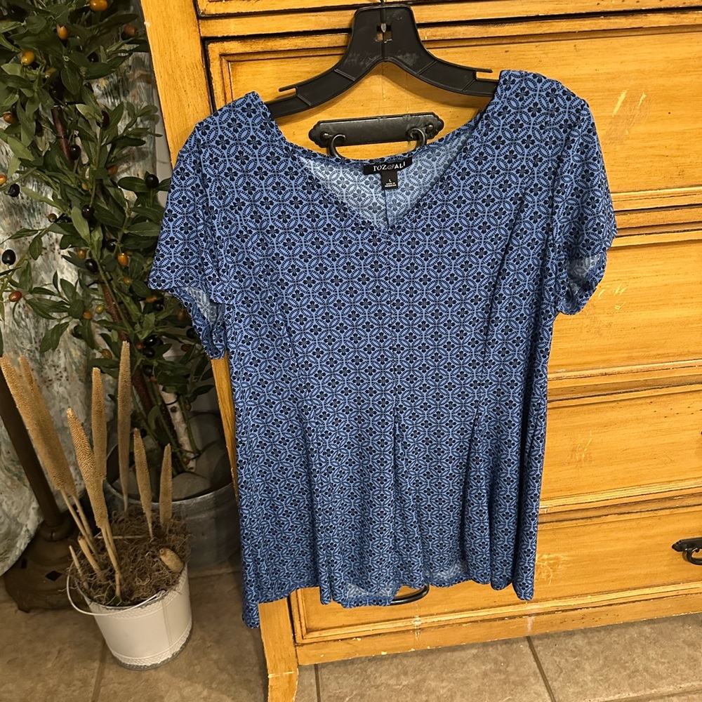 Roz & Ali Blue Short Sleeve Relaxed Blouse Top